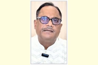 ভোট চাইলে মুখের ওপর ইনকাম জানতে চাইবেন