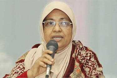 ক্যান্সার চিকিৎসায় বিশেষজ্ঞ চিকিৎসক তৈরির আহ্বান স্বাস্থ্য উপদেষ্টার