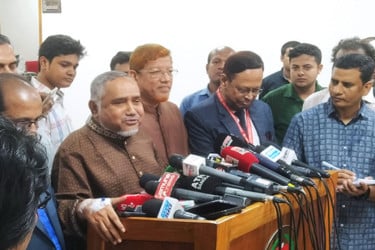 সংসদ ভোট ও গণভোট একসঙ্গে হলে আম-ছালা দুটোই যাবে: তাহের