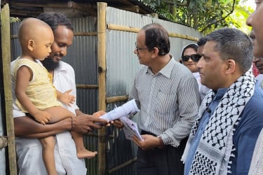 পঞ্চগড়ে ‌‘ঘরে ঘরে জনে জনে’ কর্মসূচি নিয়ে নওশাদ জমির