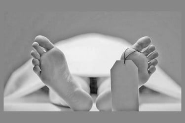 স্বামীর ফার্নিচার কারখানায় স্ত্রীর বস্তাবন্দি লাশ