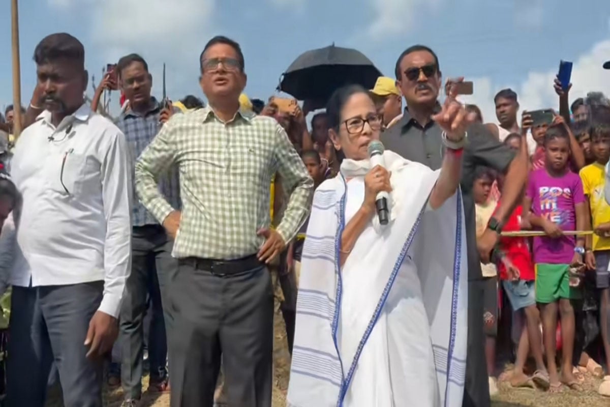 পশ্চিমবঙ্গের বন্যায় ভুটানকে দায়ী, ক্ষতিপূরণ চাইলেন মমতা