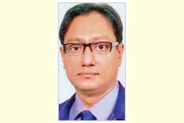 জনগণের সেবা নিশ্চিত করতে হবে