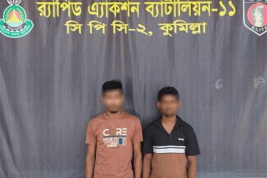 ভারত থেকে অস্ত্র-মাদক আনেন তারা, একজনের নামে ১৮ ও অন্যজনের ৭ মামলা