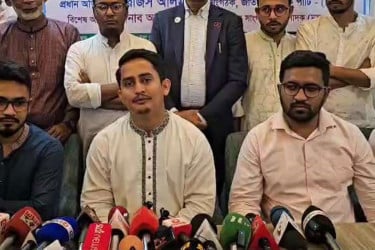 শাপলা প্রতীক নিয়েই নির্বাচনে যাবে এনসিপি: সারজিস আলম