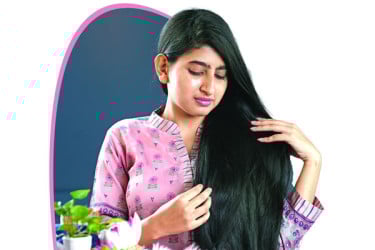 ঝলমলে চুলের পানীয়