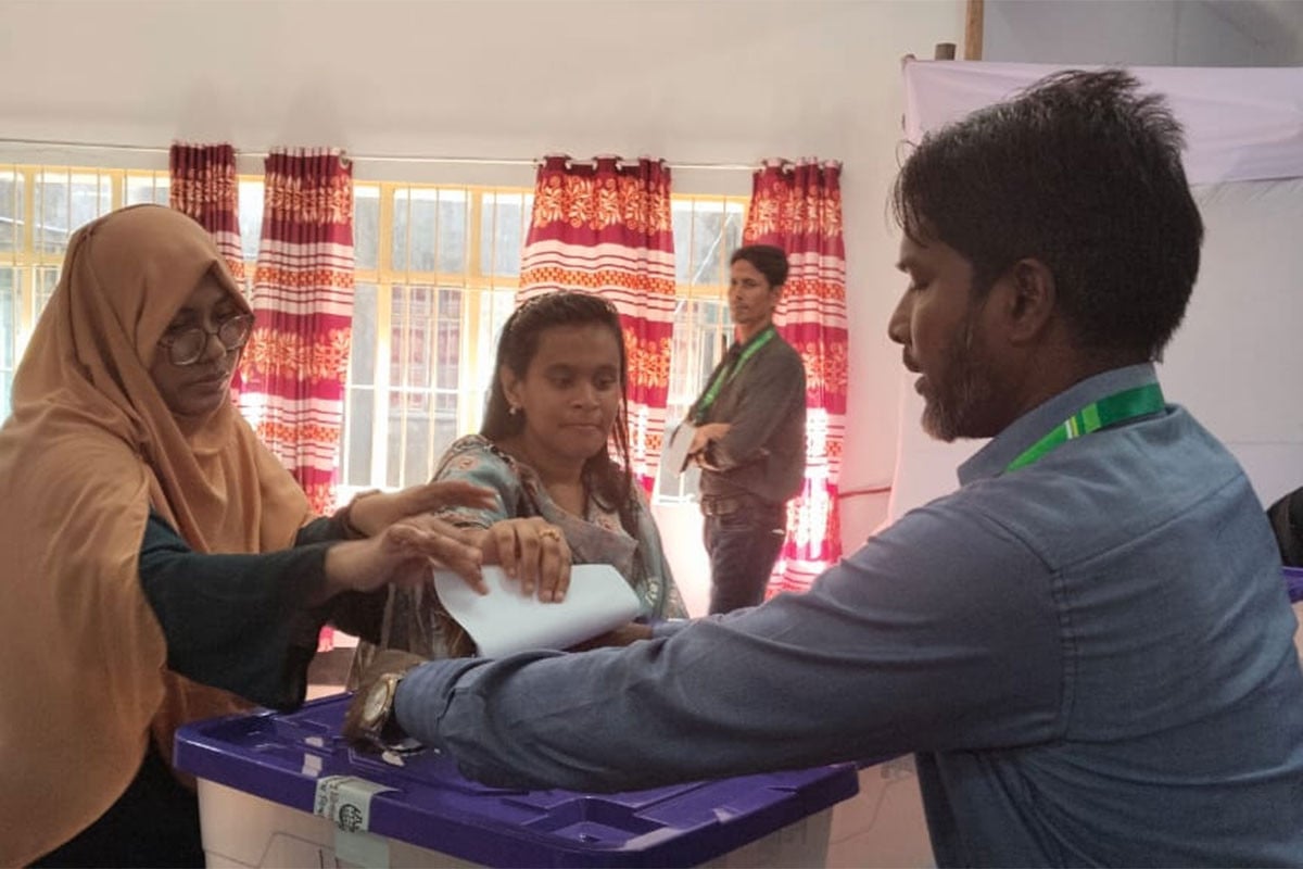 চাকসু নির্বাচন : ব্রেইল পদ্ধতি না থাকায় বিপাকে দৃষ্টি প্রতিবন্ধীরা