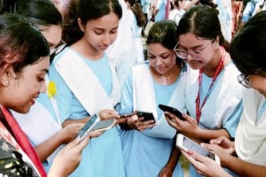 কাল এইচএসসি ও সমমানের ফল প্রকাশ, জানবেন যেভাবে