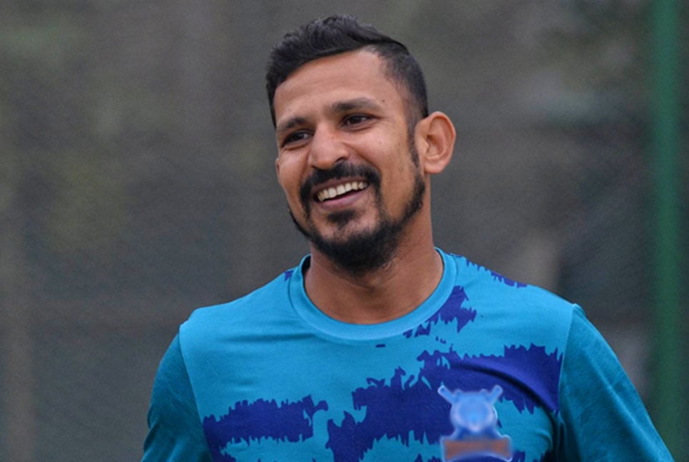 ক্রিকেটাররা মানুষ, রোবট নয় : নাসির