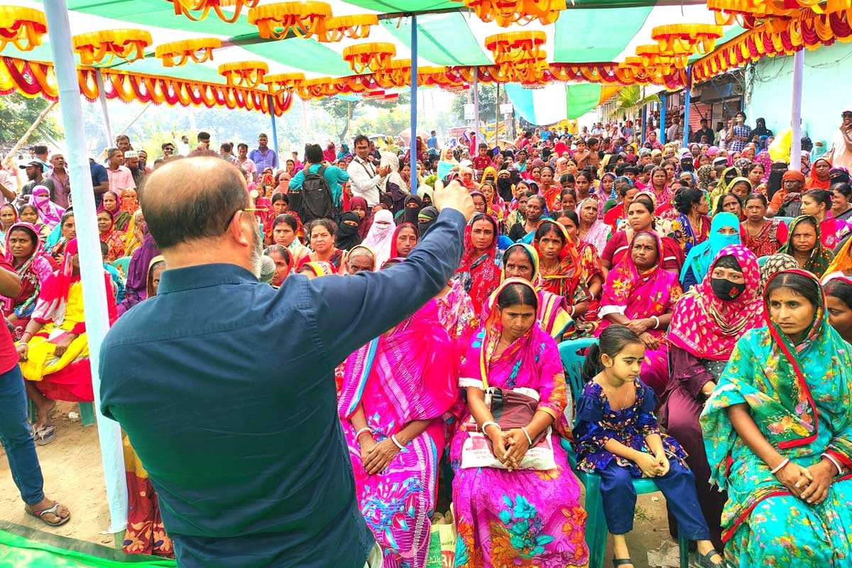মোংলায় ‘৩১ দফা’ বাস্তবায়নে বিএনপির উঠান বৈঠক