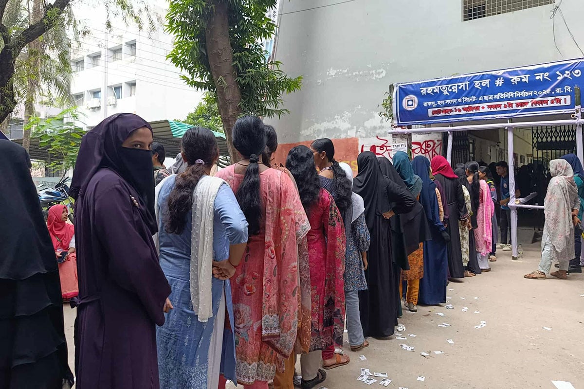 রাকসু নির্বাচনে ভোট পড়েছে ৬৯.৮৩ শতাংশ, চলছে গণনা