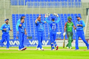 ধারাবাহিকতা নেই মিরাজদের