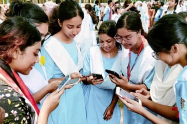 এইচএসসির ফল জানবেন যেভাবে