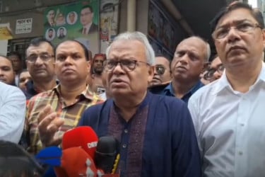 দলগুলো জুলাই সনদে সই না করলে দেশের আকাশ কালো মেঘে ছেয়ে যাবে: রিজভী