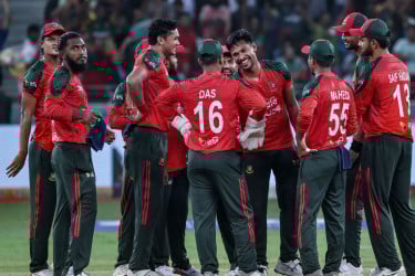 ওয়ানডে দলে ফিরলেন সৌম্য, নতুন মুখ অঙ্কন