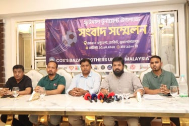 মালয়েশিয়ায় প্রবাসীদের আয়োজনে ৮ দলীয় ফুটসাল টুর্নামেন্ট