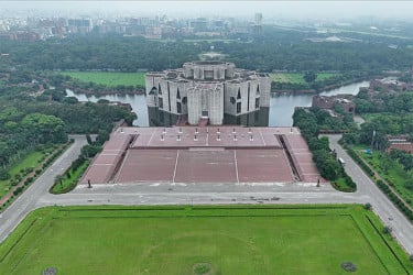 সংসদ ভবন এলাকায় সব ধরনের ড্রোন ওড়ানো নিষেধ