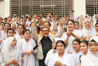 সাফল্যের ধারা অব্যাহত রেখেছে সামসুল হক খান স্কুল অ্যান্ড কলেজ