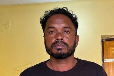 নবীনগরে বন্ধুকে কুপিয়ে হত্যার অভিযোগে যুবক গ্রেপ্তার