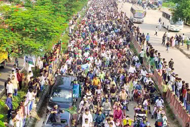 কুমিল্লা বিভাগের দাবিতে মহাসড়কে পাঁচ হাজার মোটরসাইকেল শোভাযাত্রা