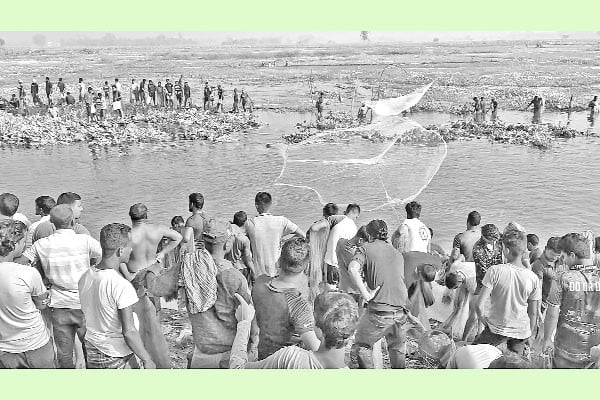 মাছ ধরা উৎসব, হতাশ শিকারিরা