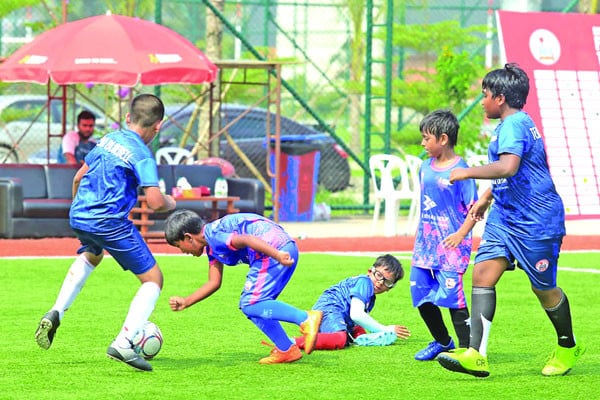 কিংস খুঁজছে জুনিয়র কিং