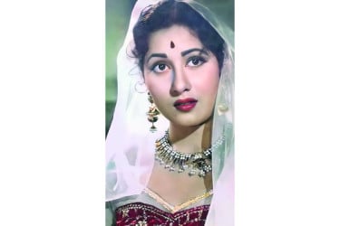 প্রেমের দেবী মধুবালা
