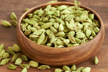 রক্তচাপসহ পাঁচটি রোগ নিয়ন্ত্রণ করবে এলাচ