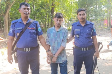 মায়ের অভিযোগে মাদকাসক্ত ছেলের কারাদণ্ড