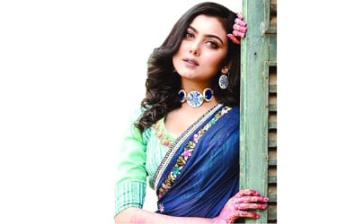 এখনো সিঙ্গেল ইধিকা