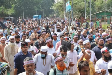 শিক্ষা ভবন অভিমুখে এমপিওভুক্ত শিক্ষকদের ‘ভূখা মিছিল’ আজ