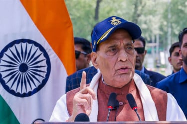 অপারেশন সিঁদুর ছিল শুরু মাত্র, পাকিস্তানের প্রতি ইঞ্চি মাটি এখন ব্রহ্মসের আওতায়: রাজনাথ সিং