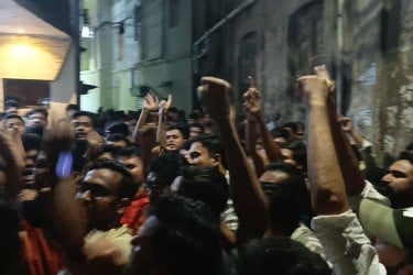 জবি ছাত্রদল নেতা খুন: শিক্ষার্থীদের বিক্ষোভ মিছিল