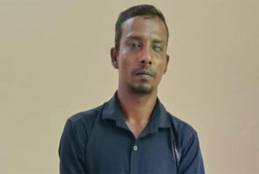 বান্দরবানে মদসহ গ্রেফতার ১