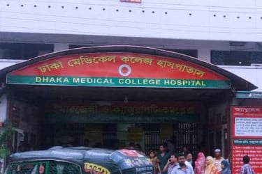 রূপনগরে আগুনে নিহত ১৪ জনের মরদেহ হস্তান্তর