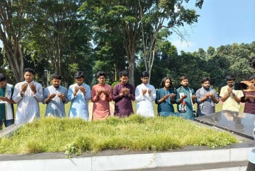 শহীদ জোহার করব জিয়ারত করলেন রাকসু নবনির্বাচিত প্রতিনিধিরা