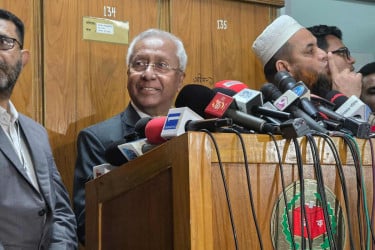 ভোটের মাঠে ৮ দিন আইনশৃঙ্খলা বাহিনী রাখার পরিকল্পনা
