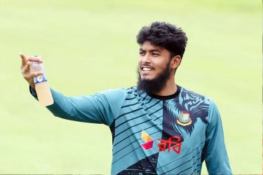 টেস্ট ক্রিকেটেও রিশাদকে চান স্পিন কোচ