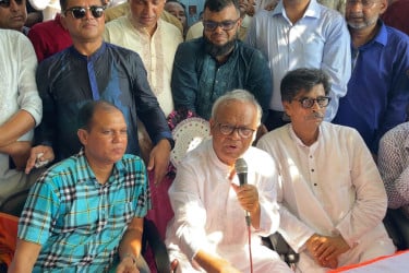 অগ্নিকাণ্ড-বিশৃঙ্খলা ফেব্রুয়ারির নির্বাচনে কোন বাধা হবে না : রিজভী