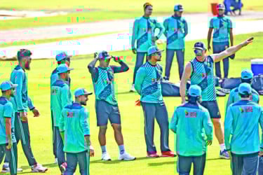 আজই সিরিজ নিশ্চিত করতে চান মিরাজরা