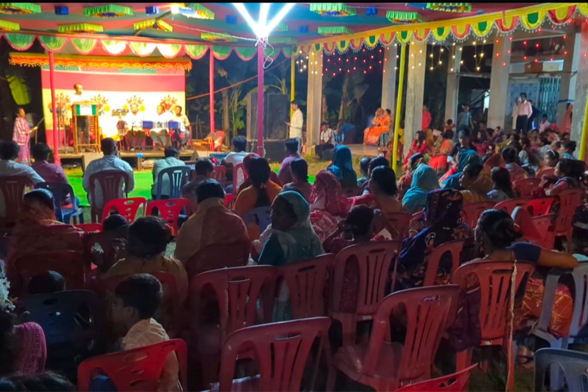 মোংলায় শ্যামা পূজা উপলক্ষে সনাতনীদের সঙ্গে বিএনপির মতবিনিময়