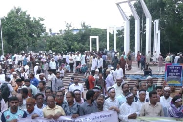 শিক্ষকদের আমরণ অনশন চলছে, অসুস্থ কয়েকজন