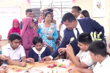 ‘বিশেষ চাহিদাসম্পন্ন শিশুরা সমাজের বোঝা নয়, গুরুত্বপূর্ণ অংশ’
