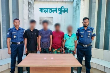ভালুকায় ১০০ পিস ইয়াবাসহ চার মাদক ব্যবসায়ী গ্রেফতার