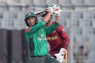 সাকিব-মাশরাফির রেকর্ড ভাঙলেন রিশাদ