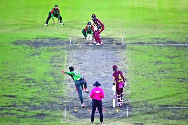 ইতিহাসের সাক্ষী হয়ে থাকল মিরপুর
