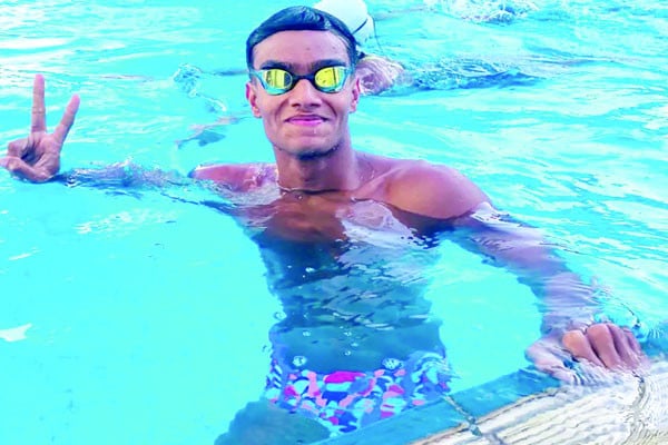 সাঁতারে দিনটি ছিল রাফির