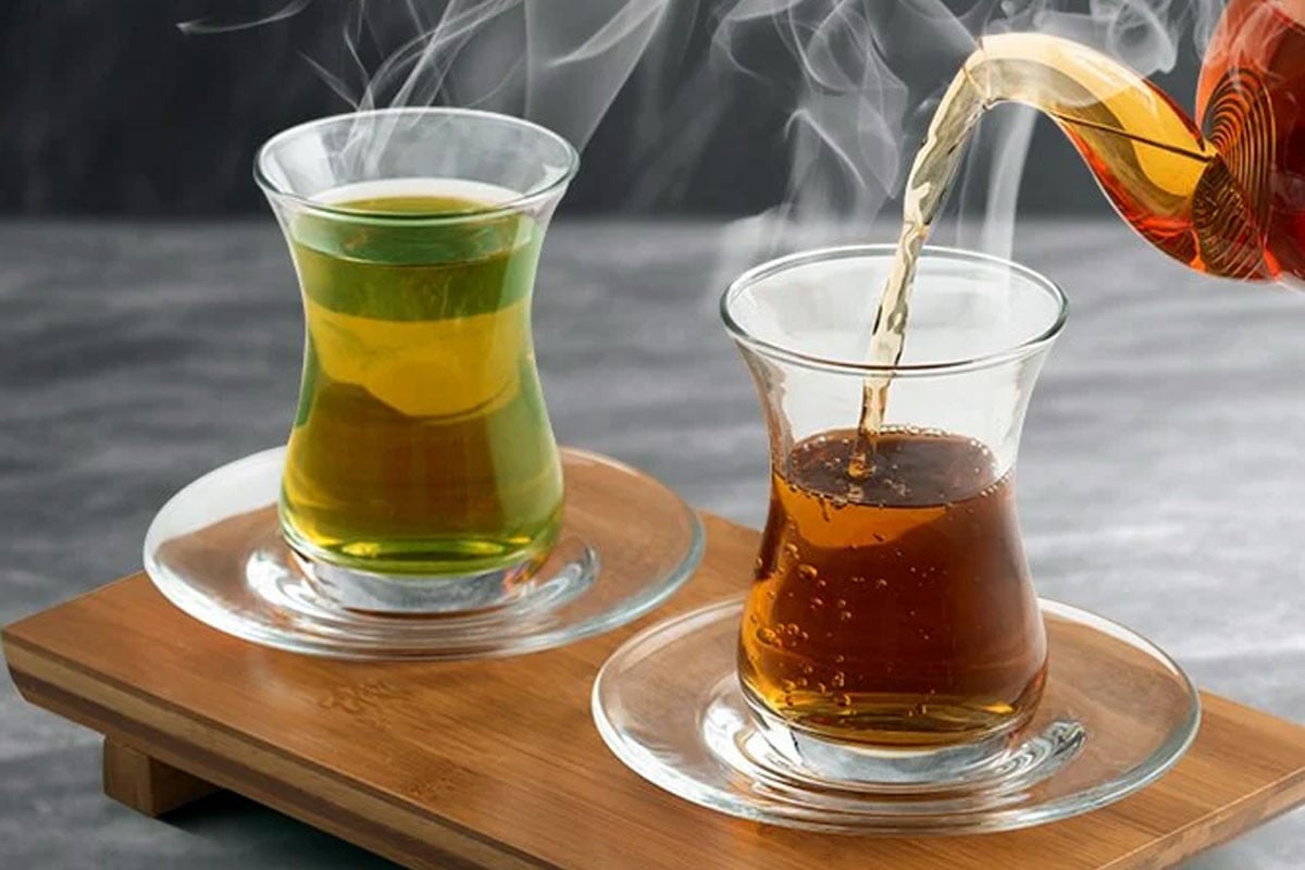 গ্রিন টি নাকি রং চা, কোনটি বেশি উপকারী?