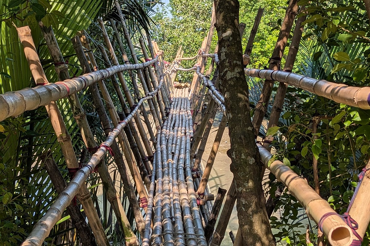 এক সাঁকোতে ৪ হাজার মানুষের দুঃখ লাঘব