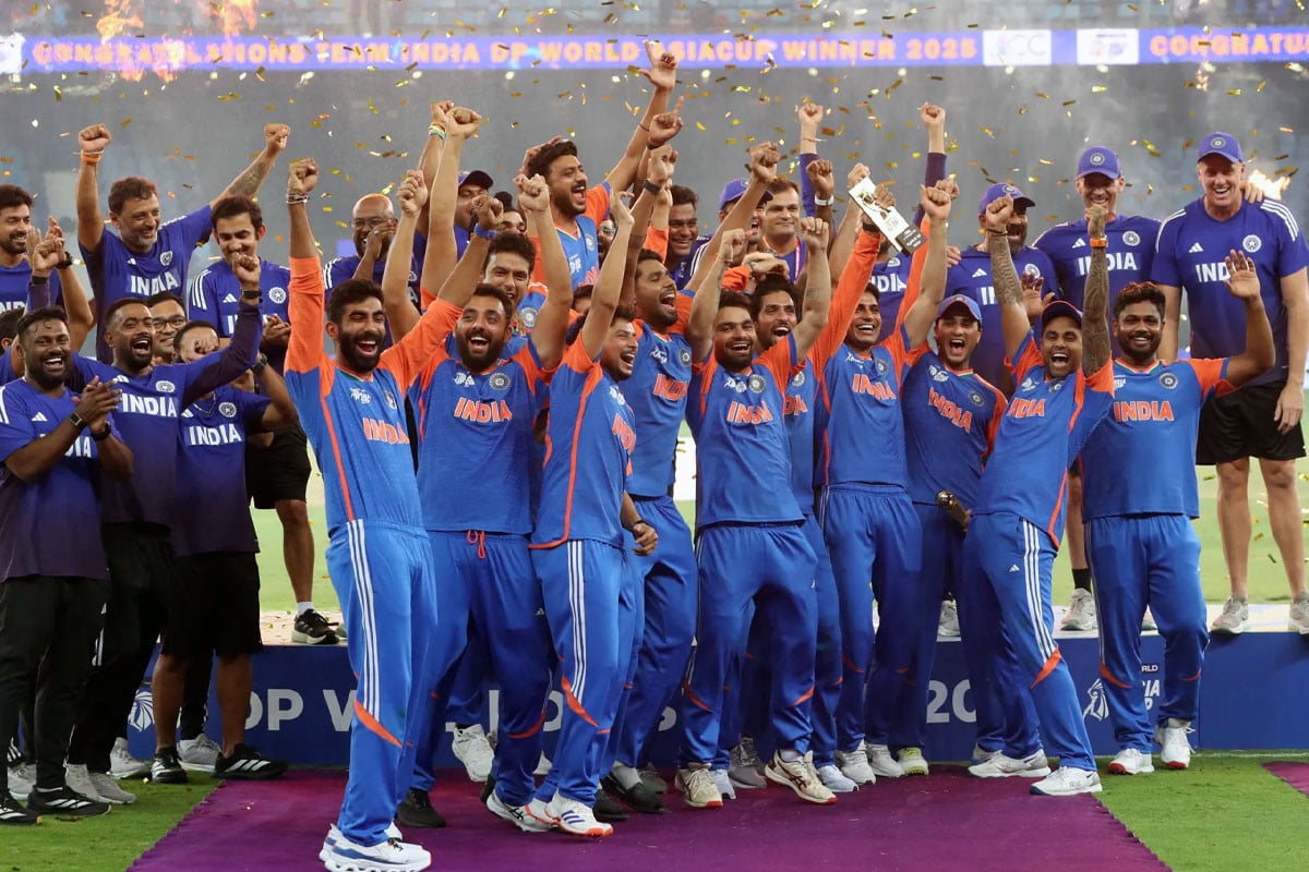 অধিনায়ক ও খেলোয়াড় পাঠিয়ে ভারতকে ট্রফি নিতে বললেন নাকভি
